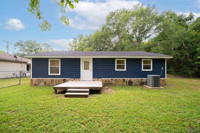 1816 Miles Blvd, Kilgore, TX 75662