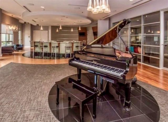 710 Cosmopolitan NE Drive 710, Atlanta, GA 30324