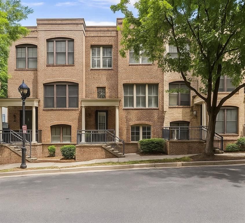 710 Cosmopolitan NE Drive 710, Atlanta, GA 30324