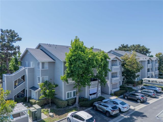 3500 S Greenville Street G10, Santa Ana, CA 92704