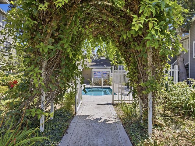 3500 S Greenville Street G10, Santa Ana, CA 92704