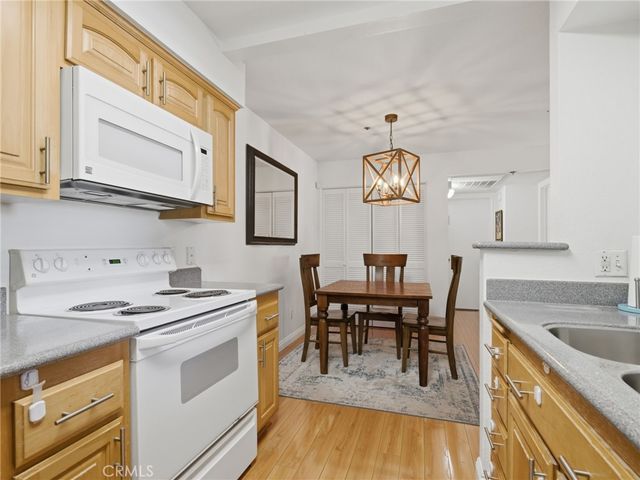 3500 S Greenville Street G10, Santa Ana, CA 92704