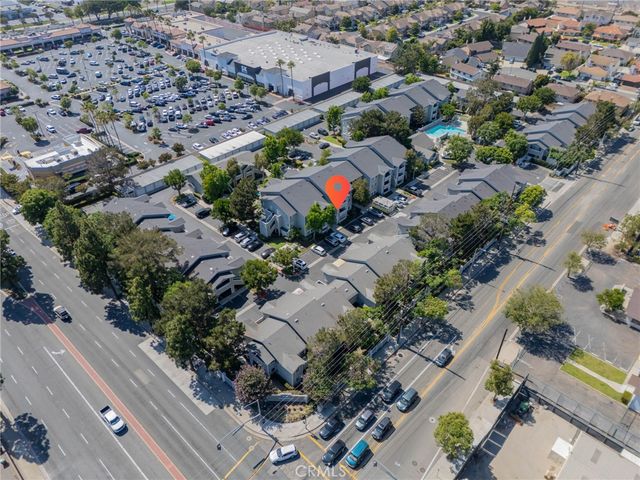 3500 S Greenville Street G10, Santa Ana, CA 92704