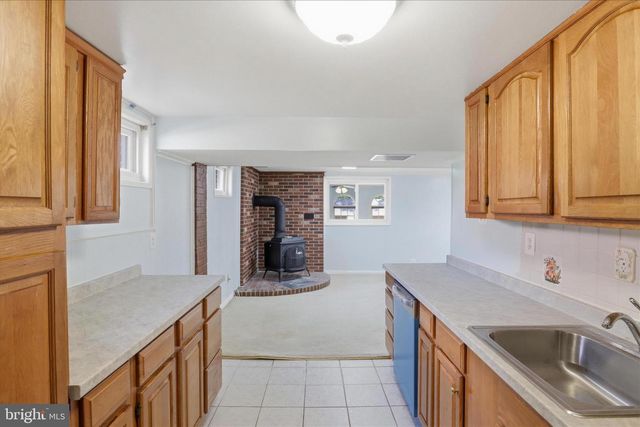 6718 RUSKIN ST, Springfield, VA 22150