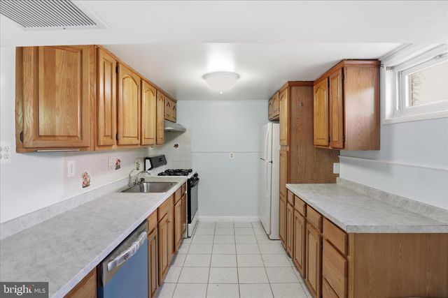 6718 RUSKIN ST, Springfield, VA 22150