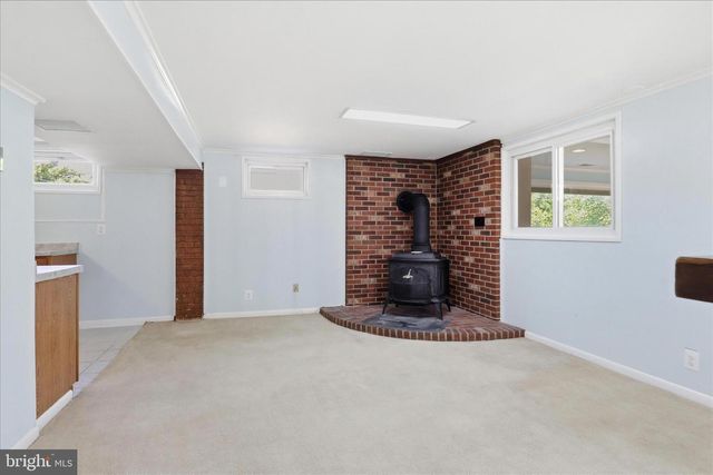 6718 RUSKIN ST, Springfield, VA 22150