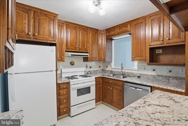 6718 RUSKIN ST, Springfield, VA 22150
