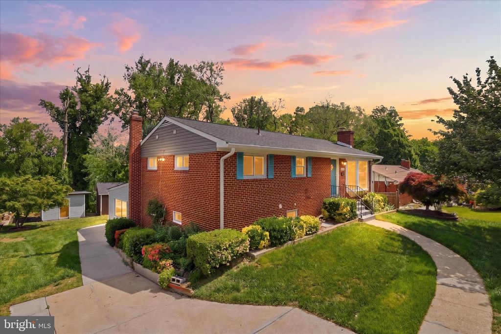 6718 RUSKIN ST, Springfield, VA 22150