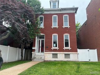 2813 Meramec Street, St Louis, MO 63118