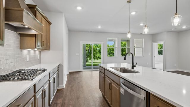 329 Harvest Point Blvd, Spring Hill, TN 37174