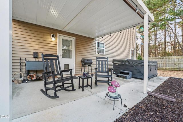 230 Oakton Ridge Place, Garner, NC 27529