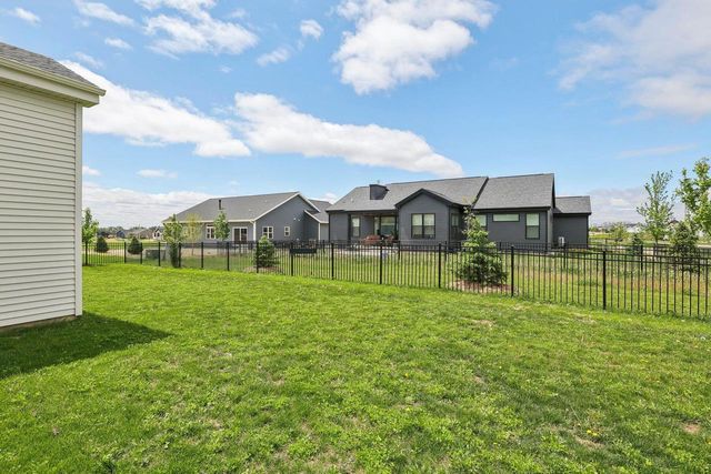 6655 Royal View Drive, Deforest, WI 53532