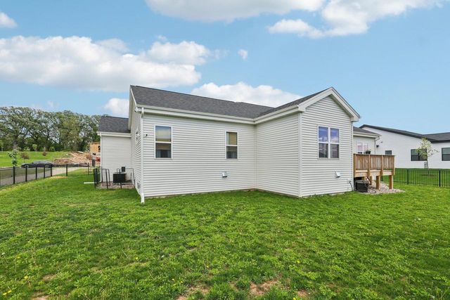 6655 Royal View Drive, Deforest, WI 53532