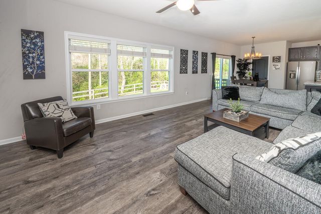 129 Zinfandel Lane, Walton, KY 41094