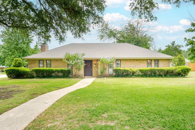 116 Greenway Street, Sunnyvale, TX 75182