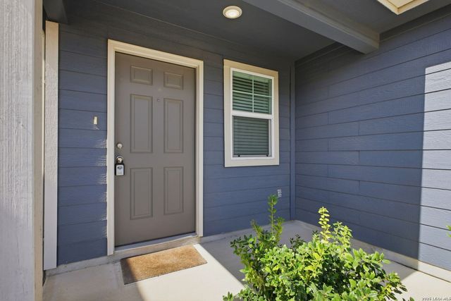 5815 Rolling Gln, San Antonio, TX 78218