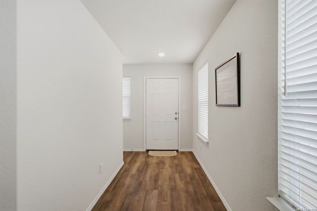 5815 Rolling Gln, San Antonio, TX 78218