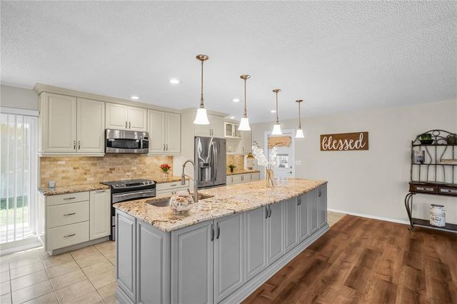 1575 WICKLOW DRIVE, Palm Harbor, FL 34684