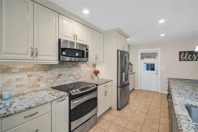 1575 WICKLOW DRIVE, Palm Harbor, FL 34684