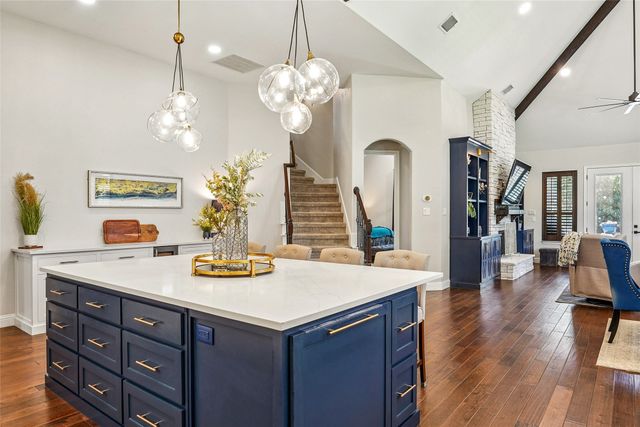 405 Meandering Creek Drive, Argyle, TX 76226
