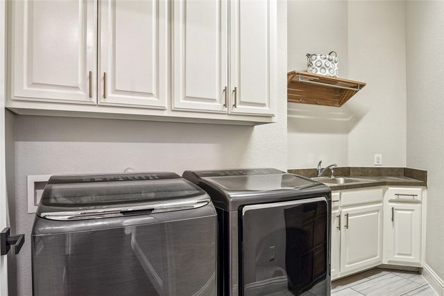 405 Meandering Creek Drive, Argyle, TX 76226