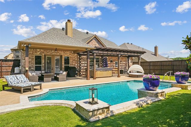 405 Meandering Creek Drive, Argyle, TX 76226