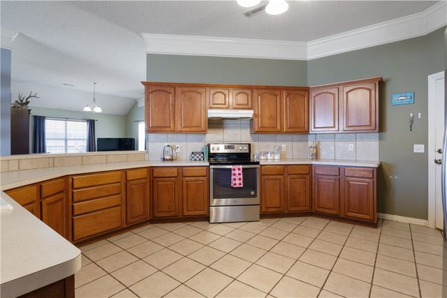 2904 Colton Drive, Springdale, AR 72762