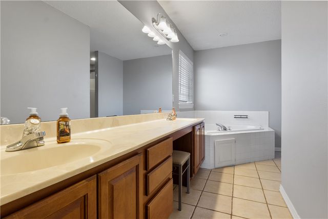 2904 Colton Drive, Springdale, AR 72762