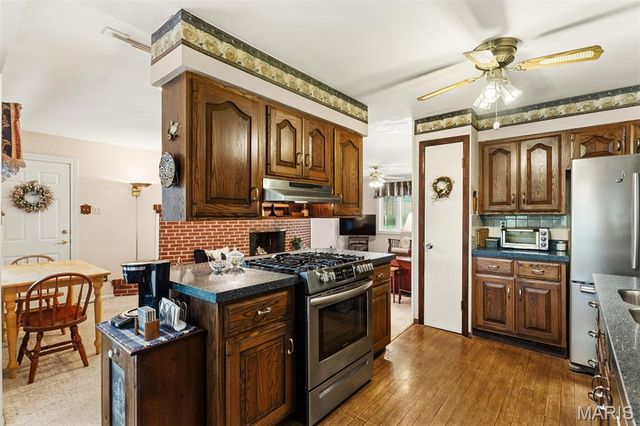 8620 Florence Avenue, St Louis, MO 63144