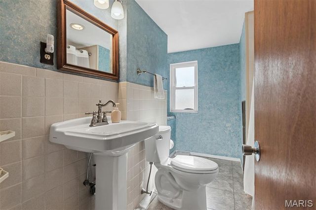 8620 Florence Avenue, St Louis, MO 63144