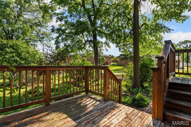 8620 Florence Avenue, St Louis, MO 63144