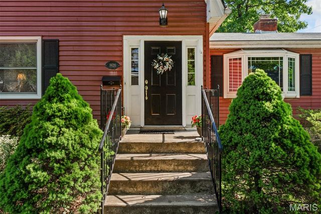 8620 Florence Avenue, St Louis, MO 63144