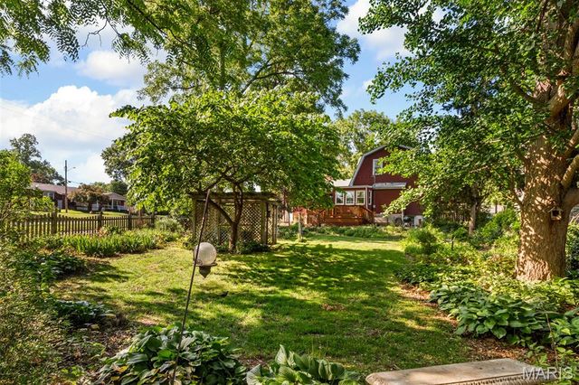 8620 Florence Avenue, St Louis, MO 63144