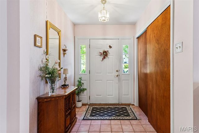 8620 Florence Avenue, St Louis, MO 63144