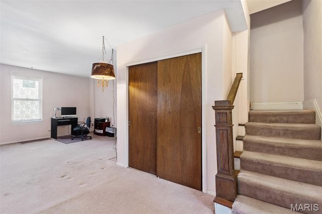 8620 Florence Avenue, St Louis, MO 63144