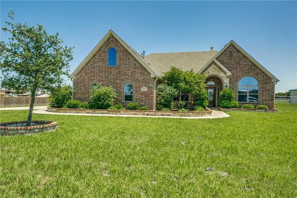 11027 Richard Circle, Forney, TX 75126