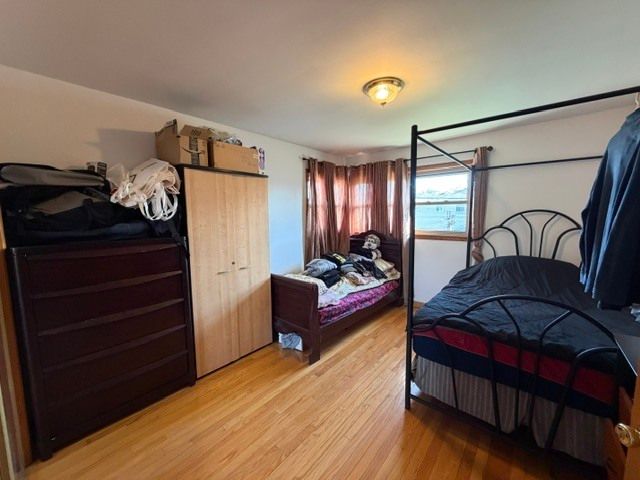 5737 W Warren Street, Morton Grove, IL 60053