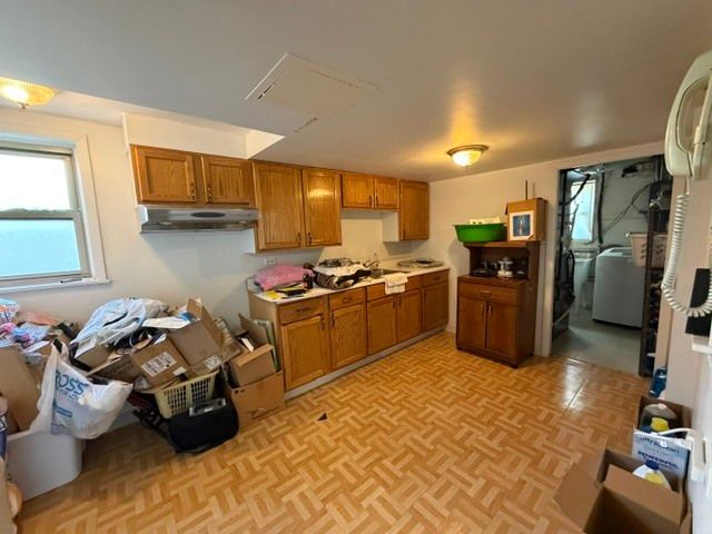 5737 W Warren Street, Morton Grove, IL 60053