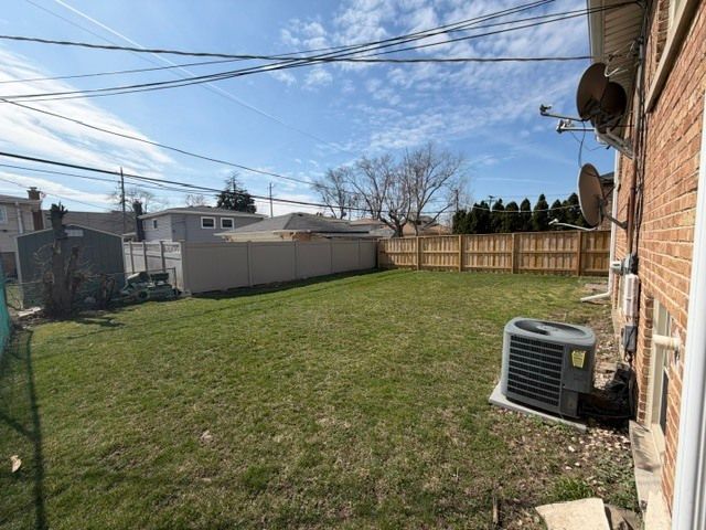 5737 W Warren Street, Morton Grove, IL 60053