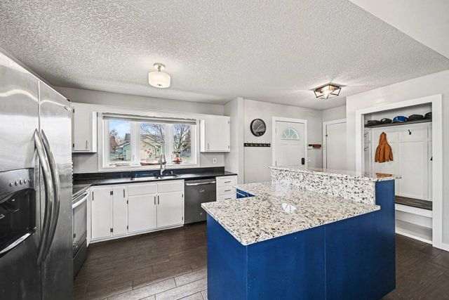 8092 Jody Avenue S, Cottage Grove, MN 55016