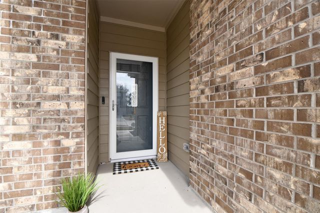 7329 Madison Commons Lane, Houston, TX 77075