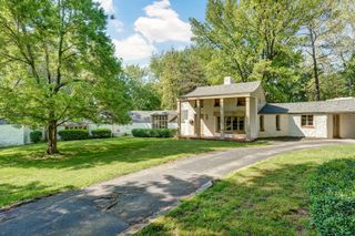 2240 East Fritts Lane, Springfield, MO 65804
