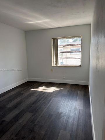 1120 NE 10th St 5, Hallandale Beach, FL 33009