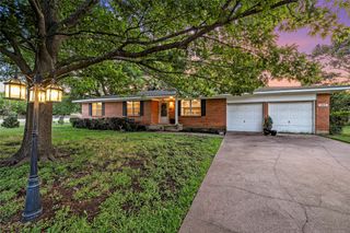 2000 La Porte Drive, Waco, TX 76710