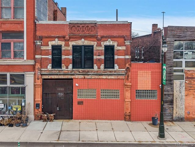 2566 Michigan Avenue, Detroit, MI 48216