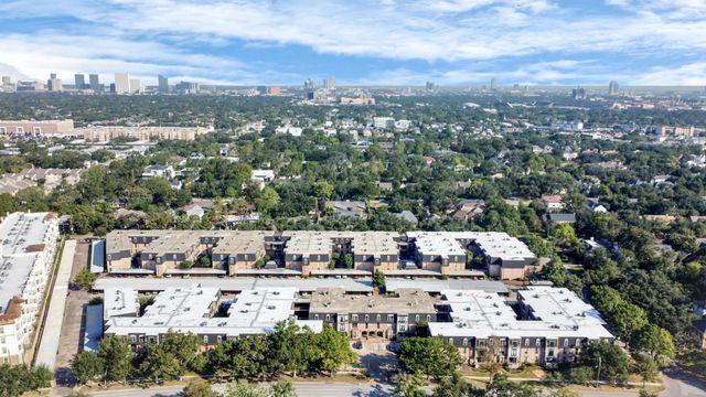 2475 Underwood Street 262, Houston, TX 77030