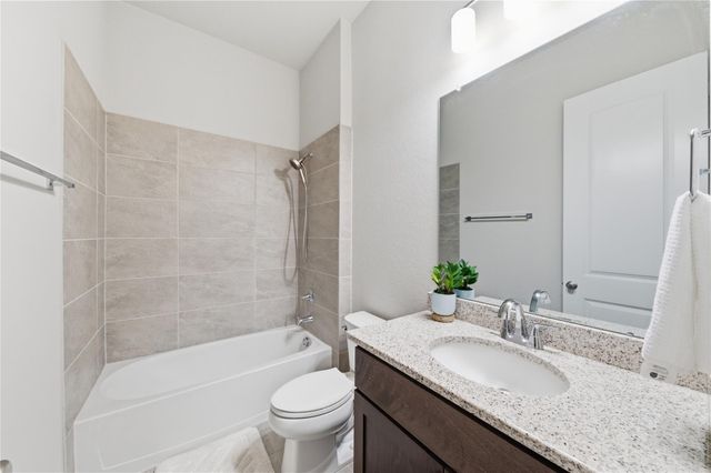13715 Aventino Pointe Drive, Cypress, TX 77433