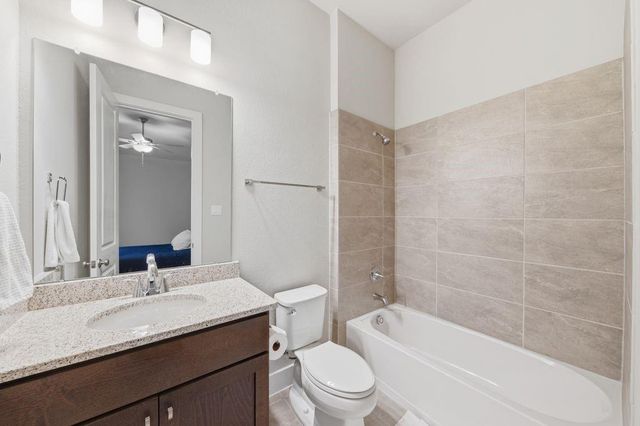 13715 Aventino Pointe Drive, Cypress, TX 77433