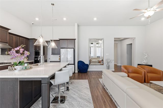 13715 Aventino Pointe Drive, Cypress, TX 77433