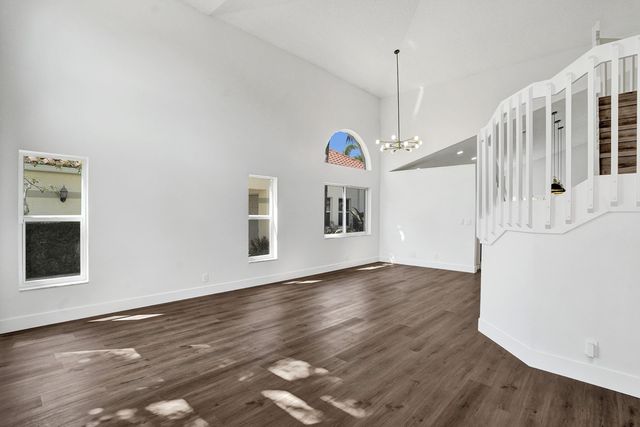 8865 Lake Park Circle S, Davie, FL 33328